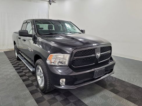 Used 2017 RAM 1500 Express w/ Express Value Package AWD/4WD image 13