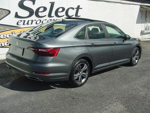 Used 2020 Volkswagen Jetta R-Line w/ R-Line Cold Weather Package image 6