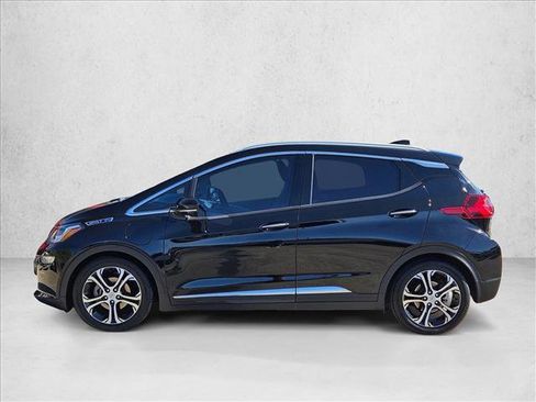 Used 2020 Chevrolet Bolt Premier w/ Infotainment Package image 9