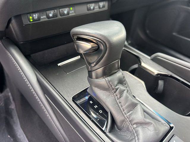 Certified 2024 Lexus ES 300h w/ Premium Package FWD image 20