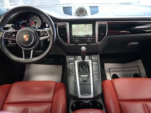 Used 2015 Porsche Macan S w/ Premium Package Plus image 45