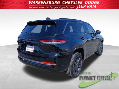 New 2026 Jeep Grand Cherokee Limited image 3