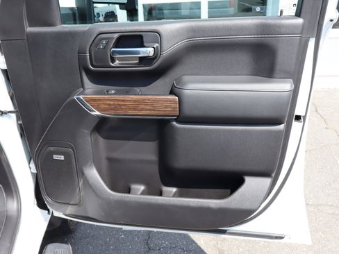 Used 2020 Chevrolet Silverado 3500 High Country w/ Z71 Off-Road Package AWD/4WD image 39