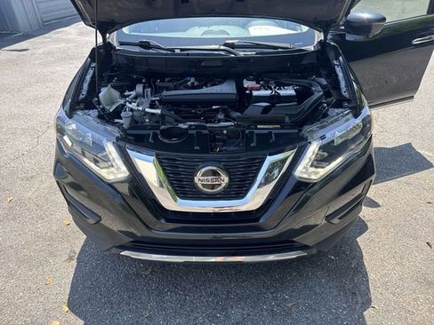 Used 2020 Nissan Rogue SL FWD image 31