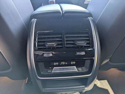 Used 2021 BMW X5 M AWD/4WD image 18