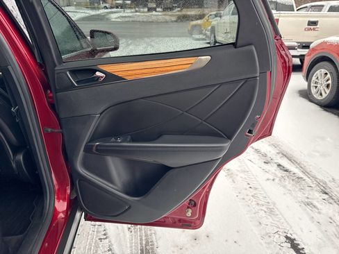 Used 2015 Lincoln MKC AWD w/ Equipment Group 101A Select image 21