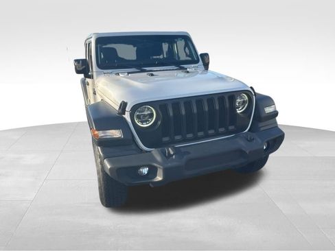 Used 2020 Jeep Wrangler Unlimited Sport S w/ Sun And Sound Package image 28