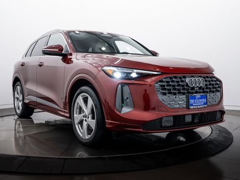 New 2025 Audi Q5 Prestige image 2