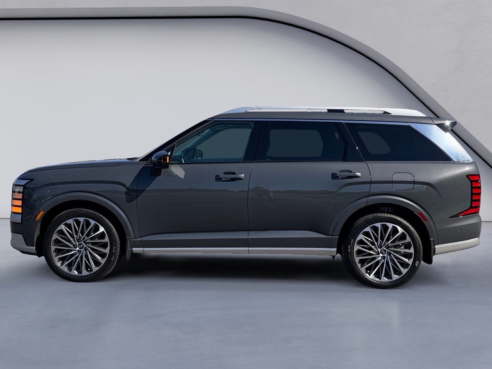 Used 2026 Hyundai Palisade Calligraphy AWD/4WD image 2