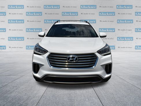 Used 2017 Hyundai Santa Fe SE AWD/4WD image 2
