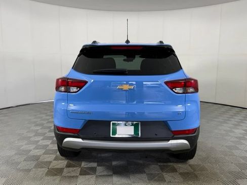 Used 2024 Chevrolet TrailBlazer LT w/ LT Cold Weather Package FWD image 9