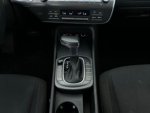 Used 2025 Hyundai Kona SEL image 14