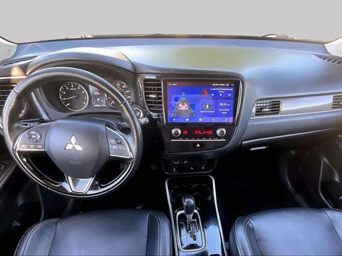 Used 2020 Mitsubishi Outlander SEL FWD image 15