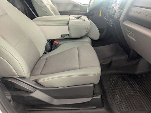 Used 2021 Ford F250 XL w/ Power Equipment Group image 24