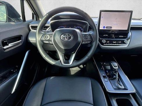 Used 2026 Toyota Corolla Cross XLE w/ Convenience Package AWD/4WD image 7