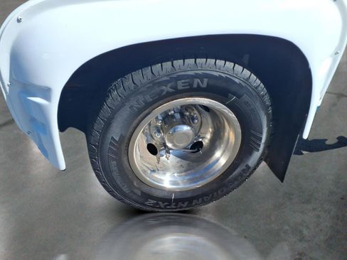 Used 2014 Ford E-350 and Econoline 350 Super Duty image 10