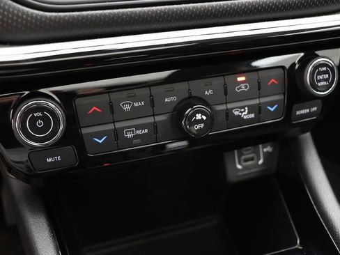 Used 2022 Jeep Compass Trailhawk w/ Sun and Sound Group image 19