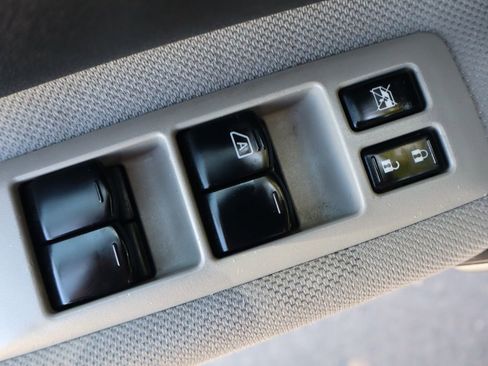 Used 2012 Nissan Rogue S w/ Special Edition Pkg FWD image 27