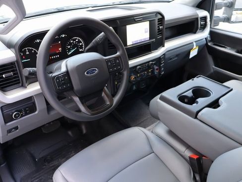 New 2025 Ford F550 4x4 Crew Cab Super Duty w/ XL Chrome Package image 5