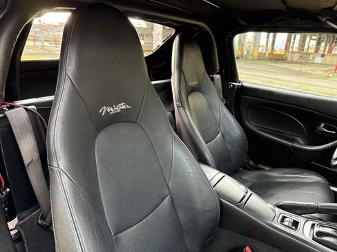 Used 2002 MAZDA MX-5 Miata SE image 61