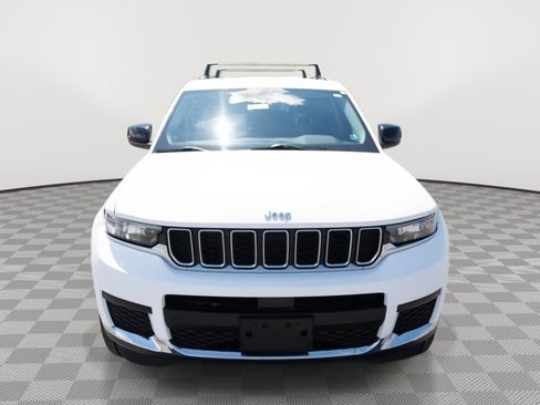 Used 2023 Jeep Grand Cherokee L Laredo AWD/4WD image 2