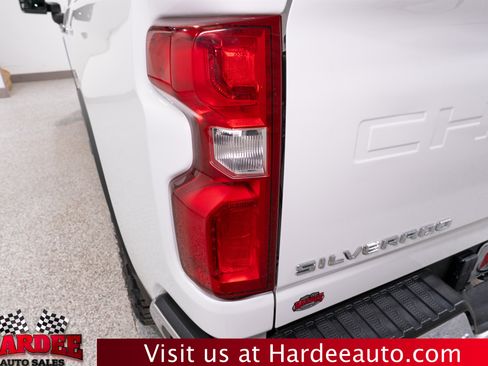 Used 2023 Chevrolet Silverado 2500 LTZ w/ LTZ Plus Package image 9