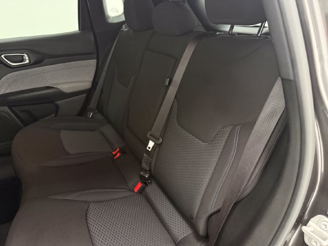 Used 2023 Jeep Compass Sport AWD/4WD image 35