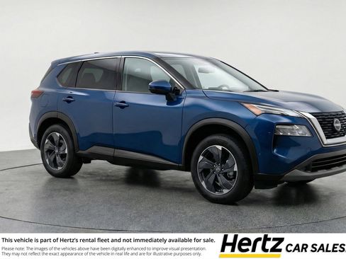 Used 2025 Nissan Rogue SV AWD/4WD image 1
