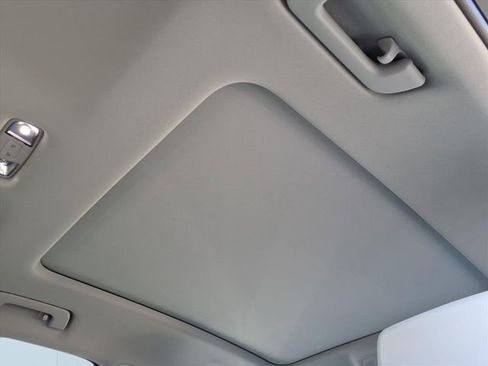 Used 2025 Audi Q3 2.0T Premium w/ Convenience Package image 12