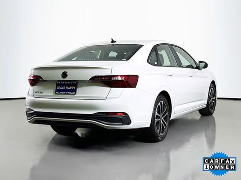 Certified 2024 Volkswagen Jetta Sport image 7