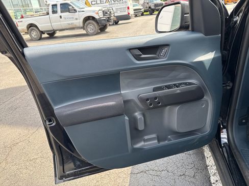 New 2025 Ford Maverick XL w/ Equipment Group 101A AWD/4WD image 16