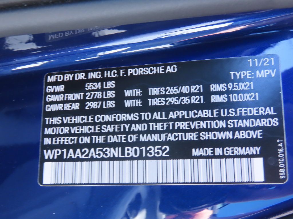 Used 2022 Porsche Macan AWD/4WD image 21
