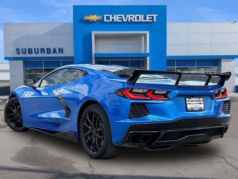 Used 2025 Chevrolet Corvette Stingray Preferred Cpe w/ 2LT RWD image 3