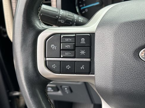 Used 2024 Ford Expedition Limited image 24