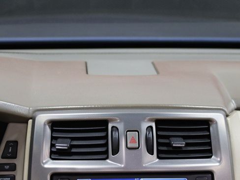 Used 2005 Cadillac XLR RWD image 52