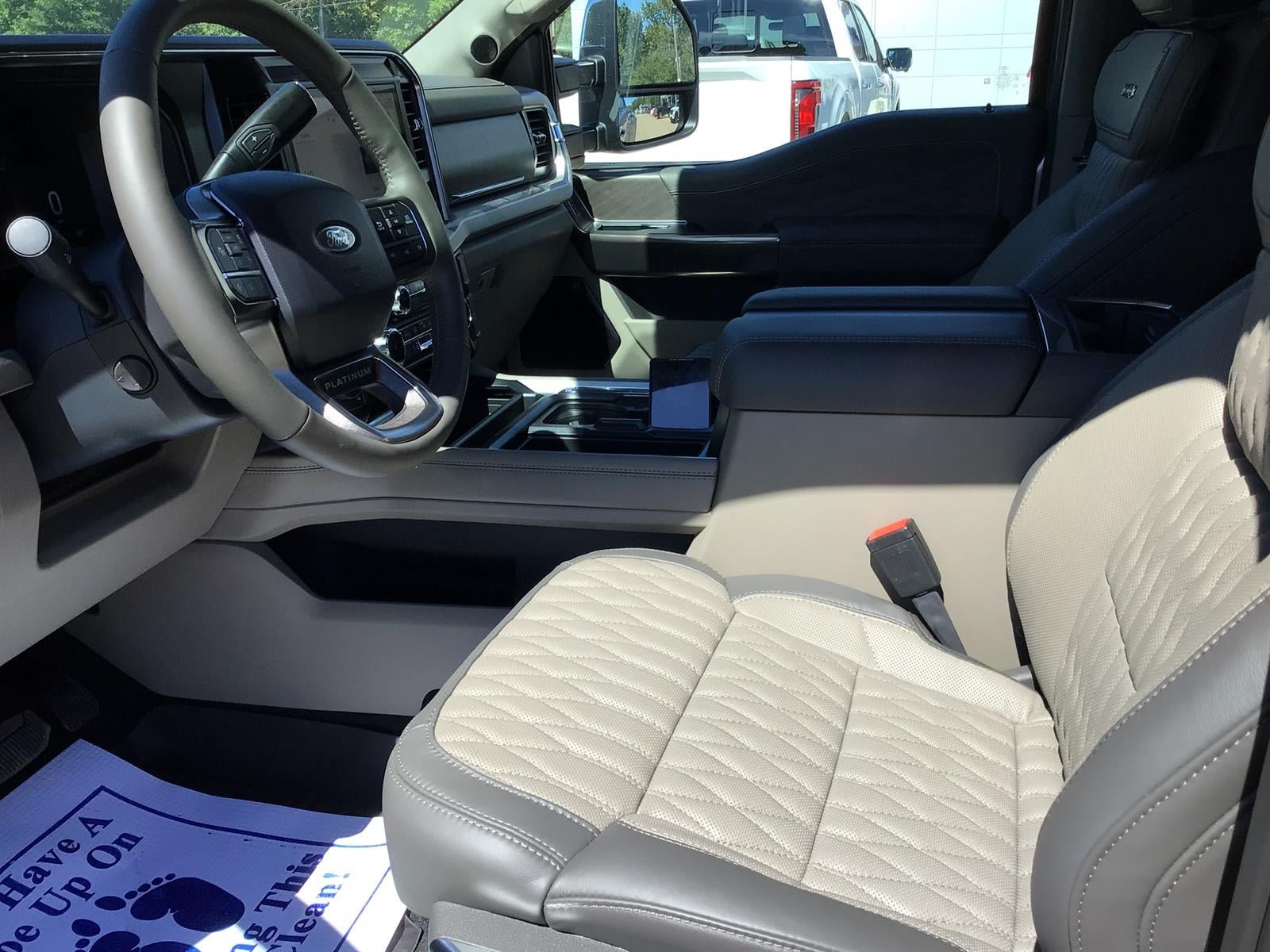 New 2027 Ford F350 Platinum w/ Platinum Plus Package AWD/4WD image 3