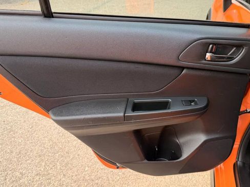 Used 2013 Subaru Crosstrek 2.0i Premium w/ Popular Pkg 1 AWD/4WD image 17