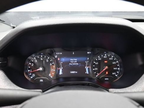 Used 2024 Jeep Compass Latitude AWD/4WD image 18