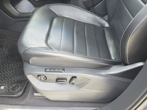 Used 2024 Volkswagen Atlas Cross Sport SEL R-Line AWD/4WD image 15