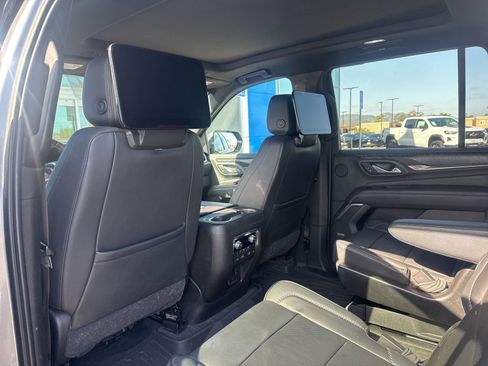 Used 2021 GMC Yukon Denali w/ Denali Ultimate Package image 13