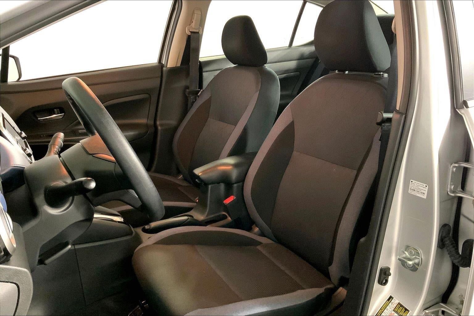 Used 2025 Nissan Versa SV FWD image 18