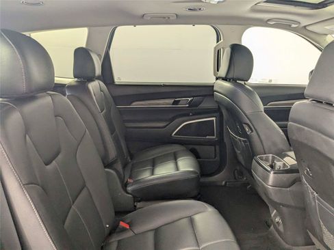 Used 2022 Kia Telluride EX w/ EX Premium Package FWD image 30