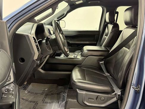 Used 2020 Ford Expedition XLT w/ Equipment Group 202A AWD/4WD image 13