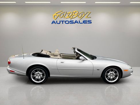 Used 2002 Jaguar XK8 Convertible image 6