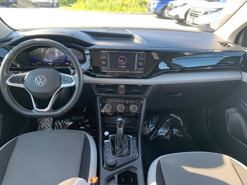 Used 2024 Volkswagen Taos S AWD/4WD image 9