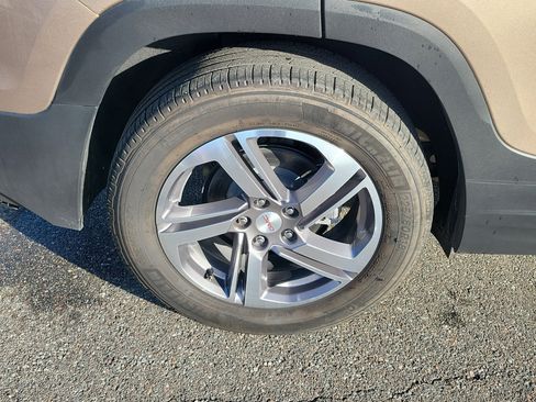 Used 2018 GMC Terrain SLT w/ Preferred Package image 42