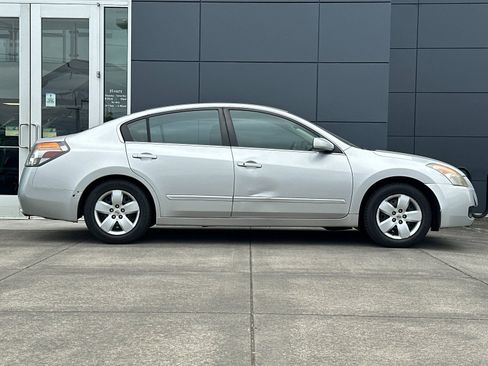 Used 2008 Nissan Altima 2.5 S FWD image 2