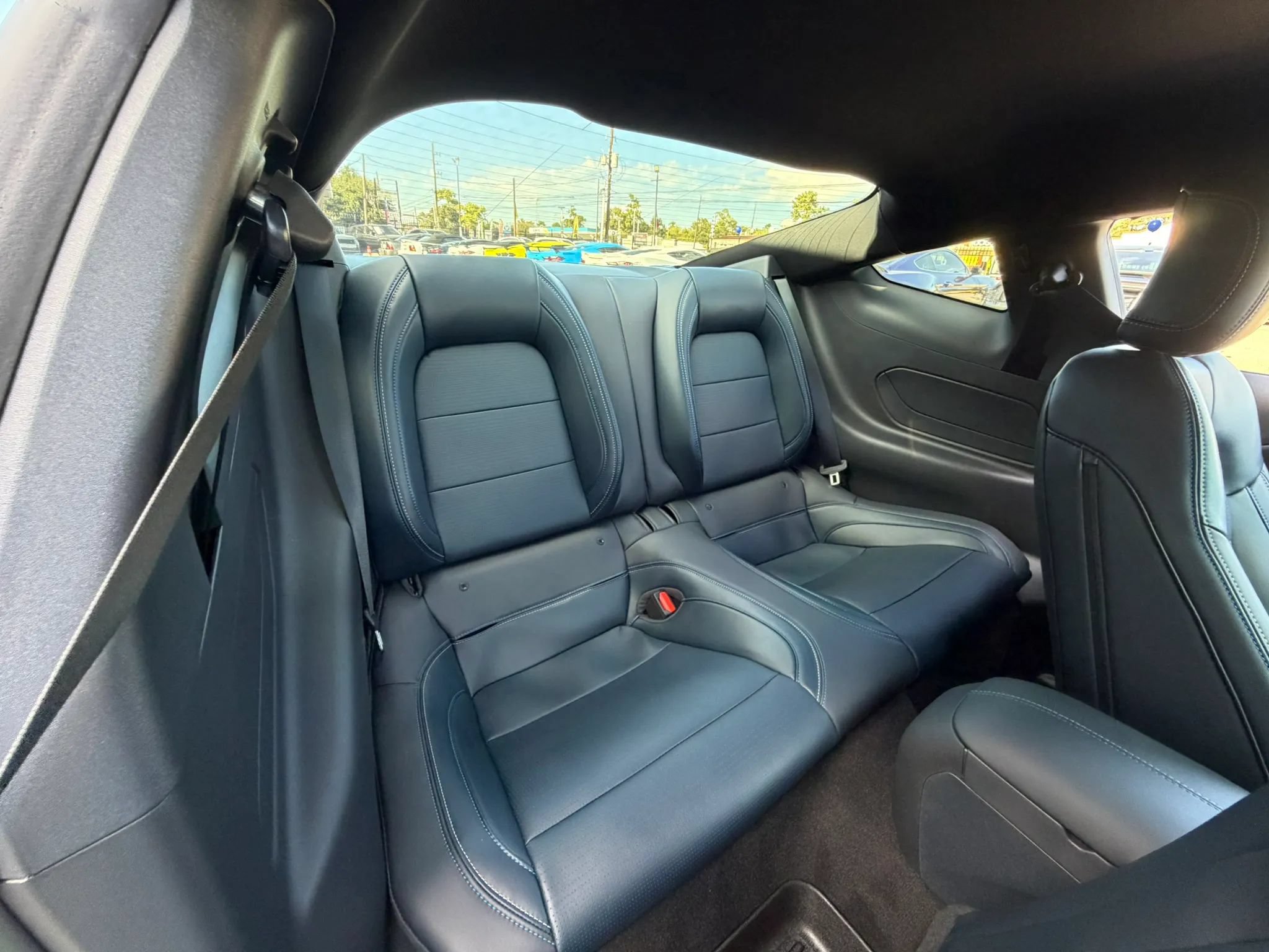 Used 2025 Ford Mustang GT Premium RWD image 29