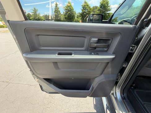 Used 2012 RAM 3500 ST w/ Chrome Appearance Group RWD image 17