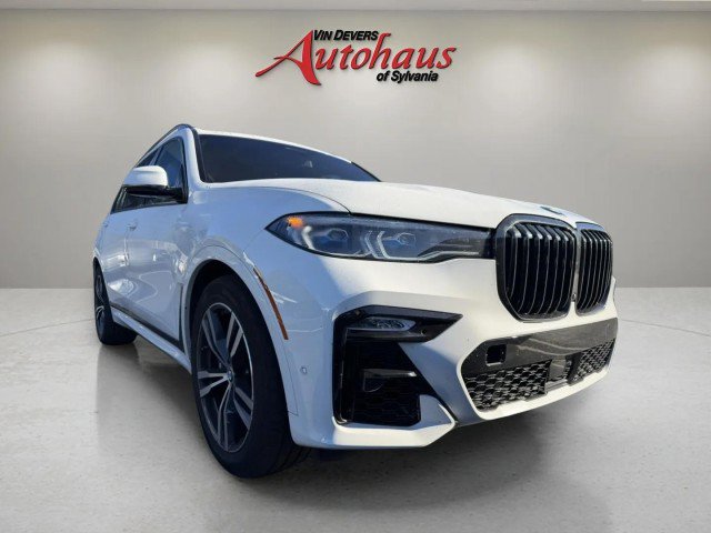 Used 2022 BMW X7 M50i AWD/4WD image 1